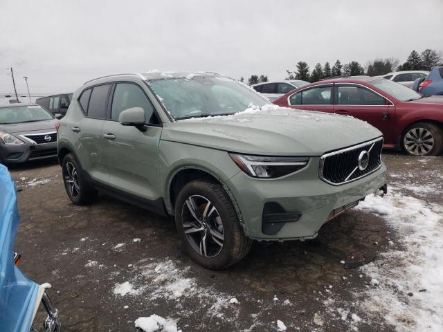 VOLVO XC40 CORE  2023