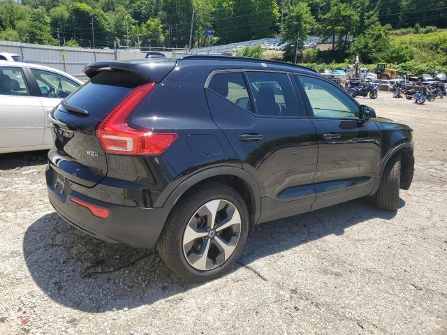 VOLVO XC40 PLUS  2023