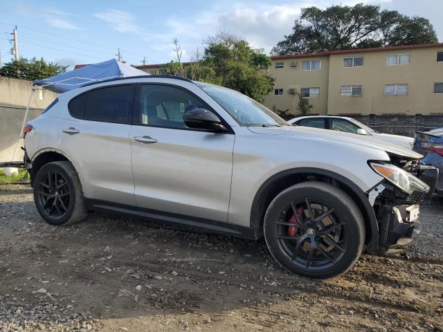 ALFA ROMEO STELVIO  2020